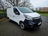VAUXHALL VIVARO