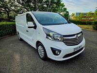 VAUXHALL VIVARO